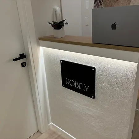 Robely בית הארחה אלגהרו