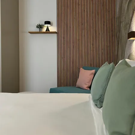 Robely Guest house *