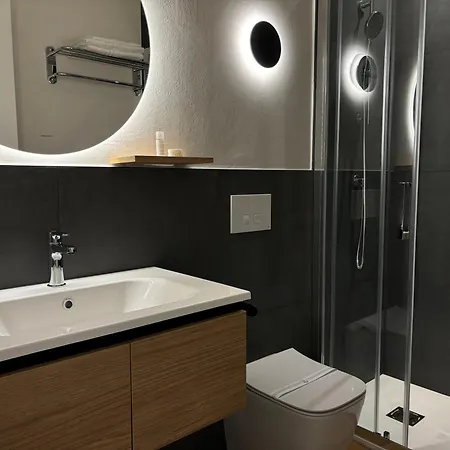 Robely Αλγκέρο